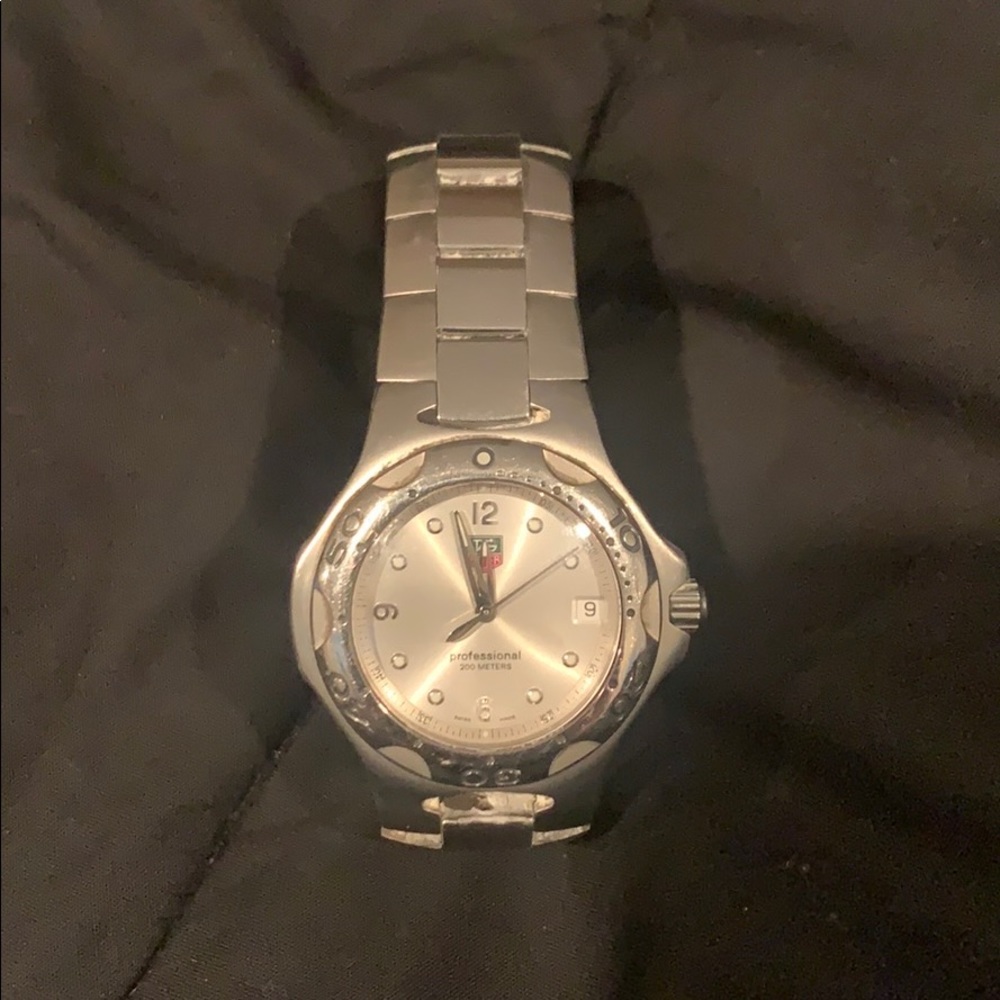 Authentic Silver TAG watch Professional 200 Meter